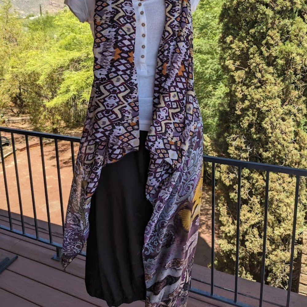 Multi Functional Shear Wrap Floral, Geometric. - image 2